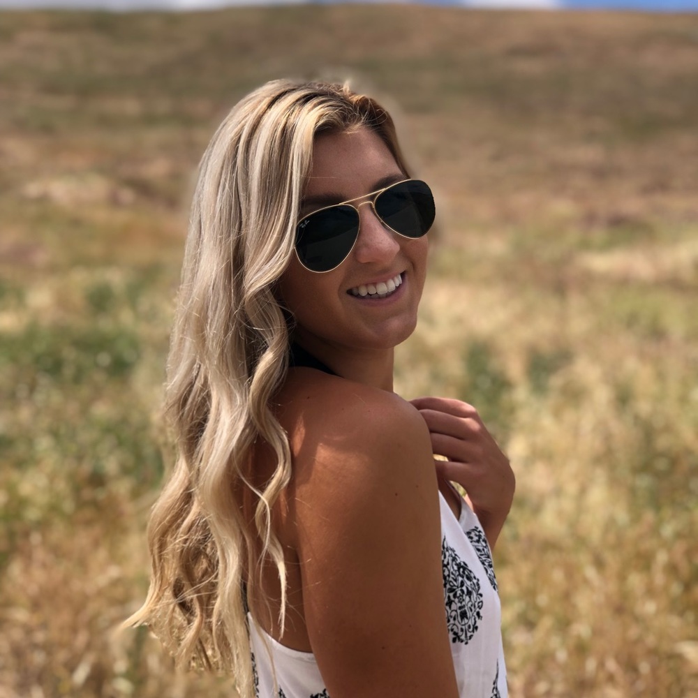 Meet your Posher, Brooke